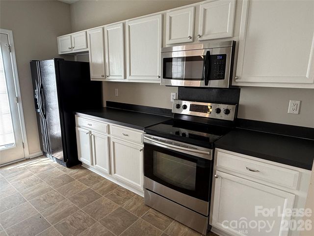 2152 Whispering Way, Charlotte, NC 28212