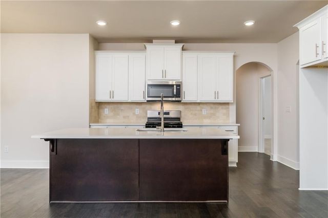 2963 Parkwood Road, Snellville, GA 30039