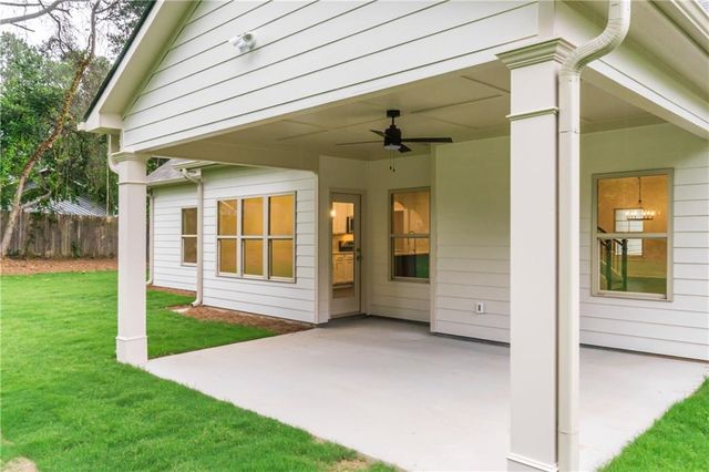 2963 Parkwood Road, Snellville, GA 30039