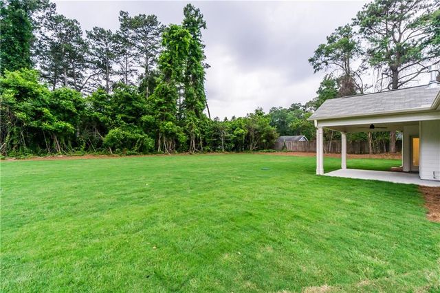 2963 Parkwood Road, Snellville, GA 30039