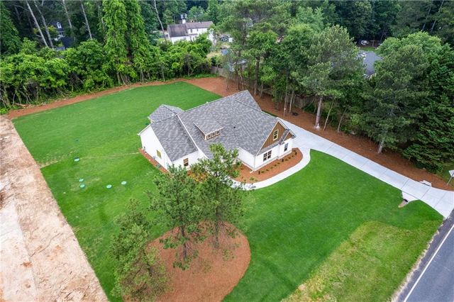 2963 Parkwood Road, Snellville, GA 30039