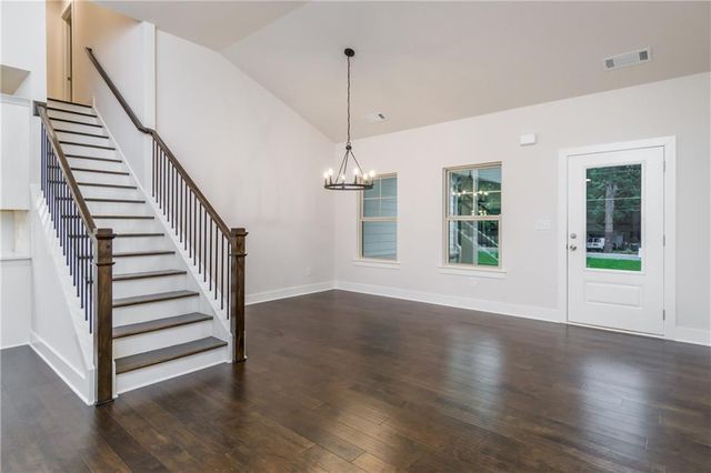2963 Parkwood Road, Snellville, GA 30039