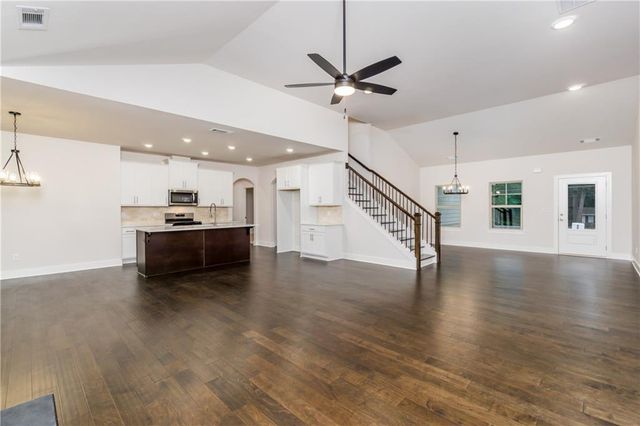 2963 Parkwood Road, Snellville, GA 30039