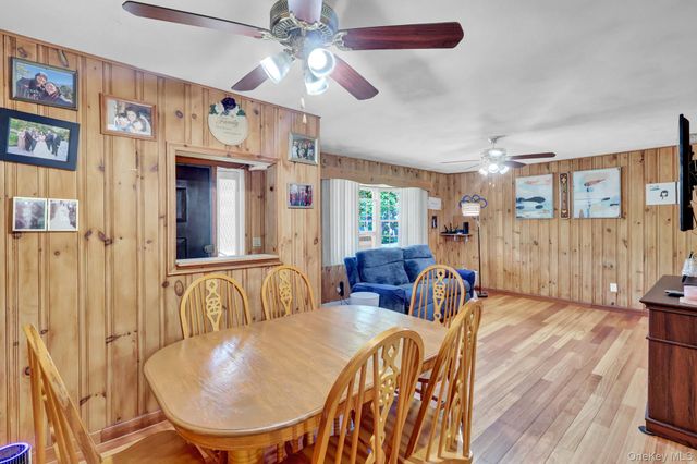 86 Parkview Drive, Shirley, NY 11967