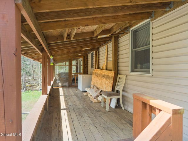 521 N Creek Road, Greenfield, NY 12833