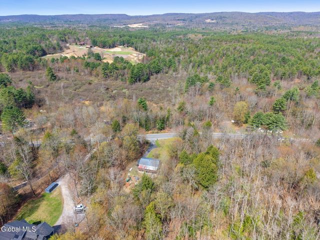 521 N Creek Road, Greenfield, NY 12833