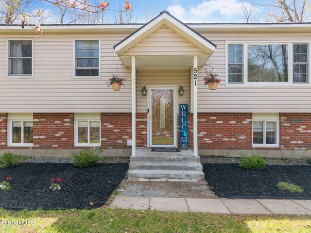 521 N Creek Road, Greenfield, NY 12833