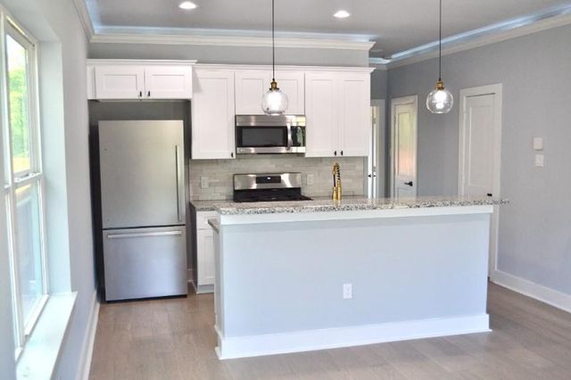 1839 Dewalt Street, Houston, TX 77088