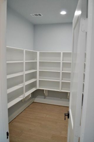 1839 Dewalt Street, Houston, TX 77088