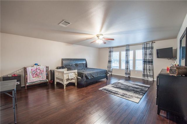 1218 Gazania DR, Pflugerville, TX 78660