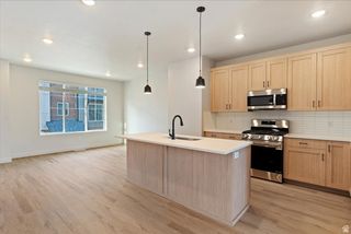 1172 N MERIDIAN LN #127, North Salt Lake, UT 84054