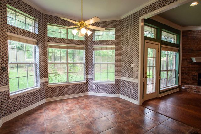 11225 Chasewood Dr, Tyler, TX 75703