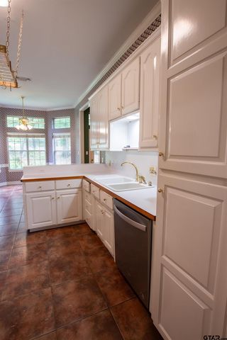 11225 Chasewood Dr, Tyler, TX 75703