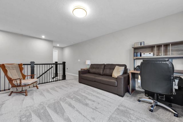 1750 Zucchina Drive, Hilliard, OH 43026