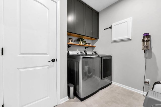 1750 Zucchina Drive, Hilliard, OH 43026