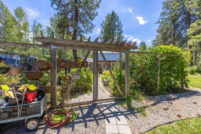 7608 S Welcome Rd, Medical Lake, WA 99022