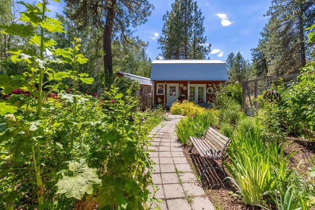 7608 S Welcome Rd, Medical Lake, WA 99022