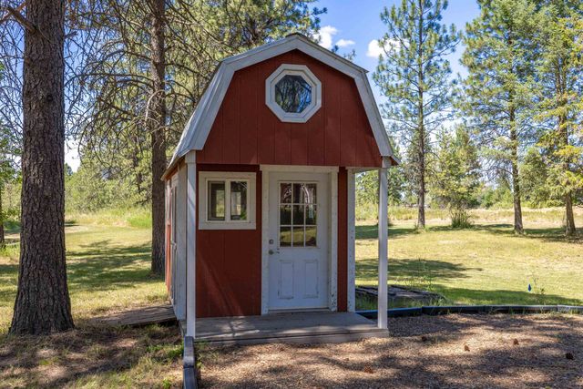 7608 S Welcome Rd, Medical Lake, WA 99022