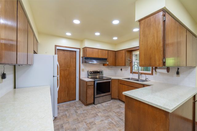 7608 S Welcome Rd, Medical Lake, WA 99022