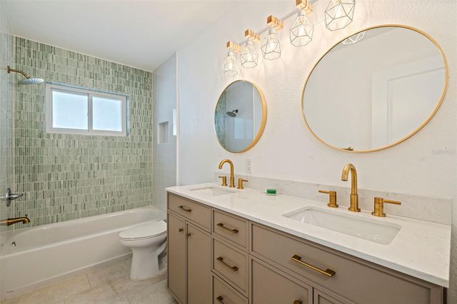 176 175TH AVENUE E, Redington Shores, FL 33708