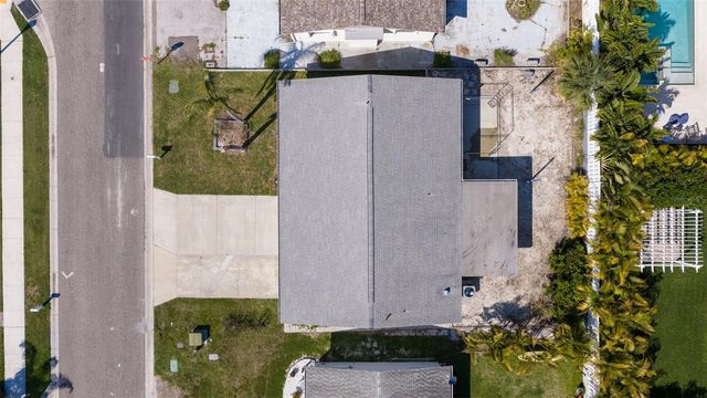 176 175TH AVENUE E, Redington Shores, FL 33708