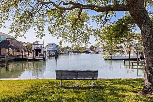 176 175TH AVENUE E, Redington Shores, FL 33708