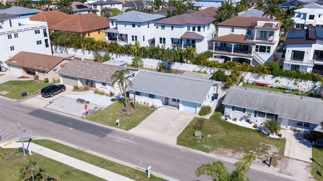 176 175TH AVENUE E, Redington Shores, FL 33708