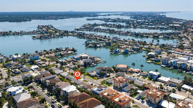 176 175TH AVENUE E, Redington Shores, FL 33708