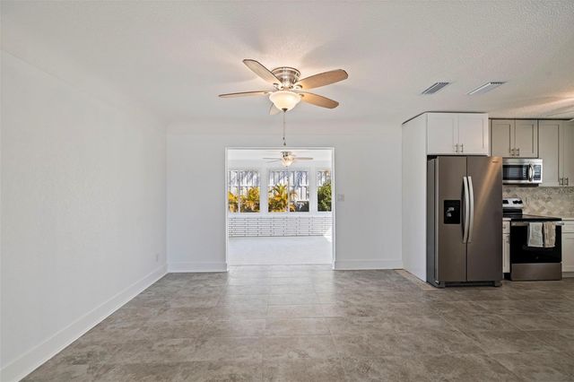 176 175TH AVENUE E, Redington Shores, FL 33708