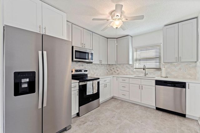 176 175TH AVENUE E, Redington Shores, FL 33708