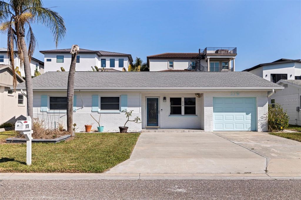 176 175TH AVENUE E, Redington Shores, FL 33708