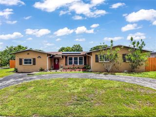 16103 SW 108th Ct, Miami, FL 33157
