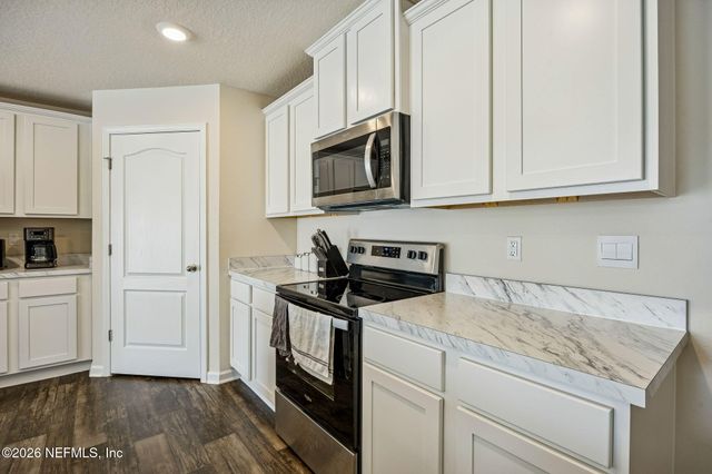 65304 CLEARWATER Court, Yulee, FL 32097