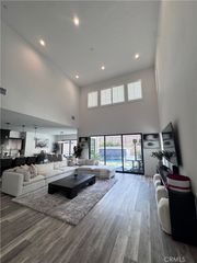 20551 W Hummingbird Court, Porter Ranch, CA 91326