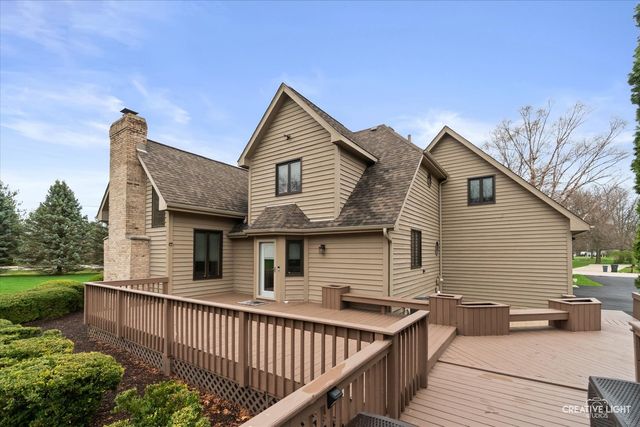 5 W Royal Oaks Drive, Bristol, IL 60512