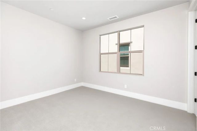 127 Oakstone, Irvine, CA 92618