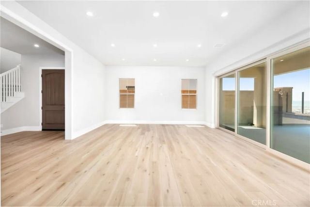 127 Oakstone, Irvine, CA 92618