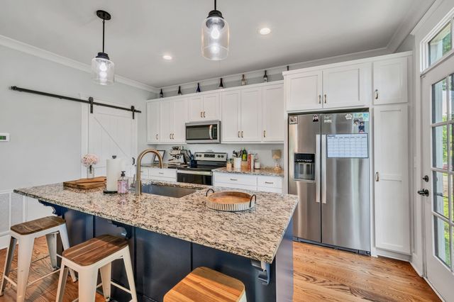 219 McCreary Heights, Dickson, TN 37055