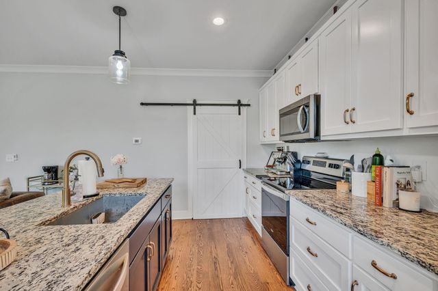 219 McCreary Heights, Dickson, TN 37055
