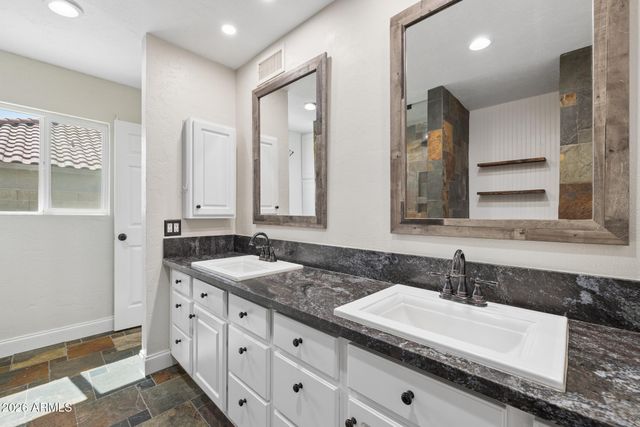 1948 E LOS ARBOLES Drive, Tempe, AZ 85284