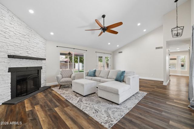 1948 E LOS ARBOLES Drive, Tempe, AZ 85284