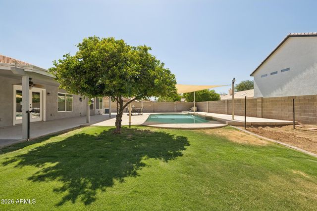 1948 E LOS ARBOLES Drive, Tempe, AZ 85284