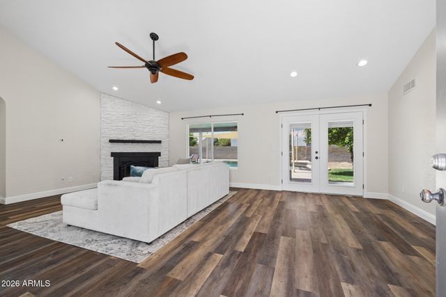 1948 E LOS ARBOLES Drive, Tempe, AZ 85284