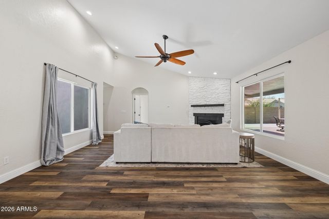1948 E LOS ARBOLES Drive, Tempe, AZ 85284