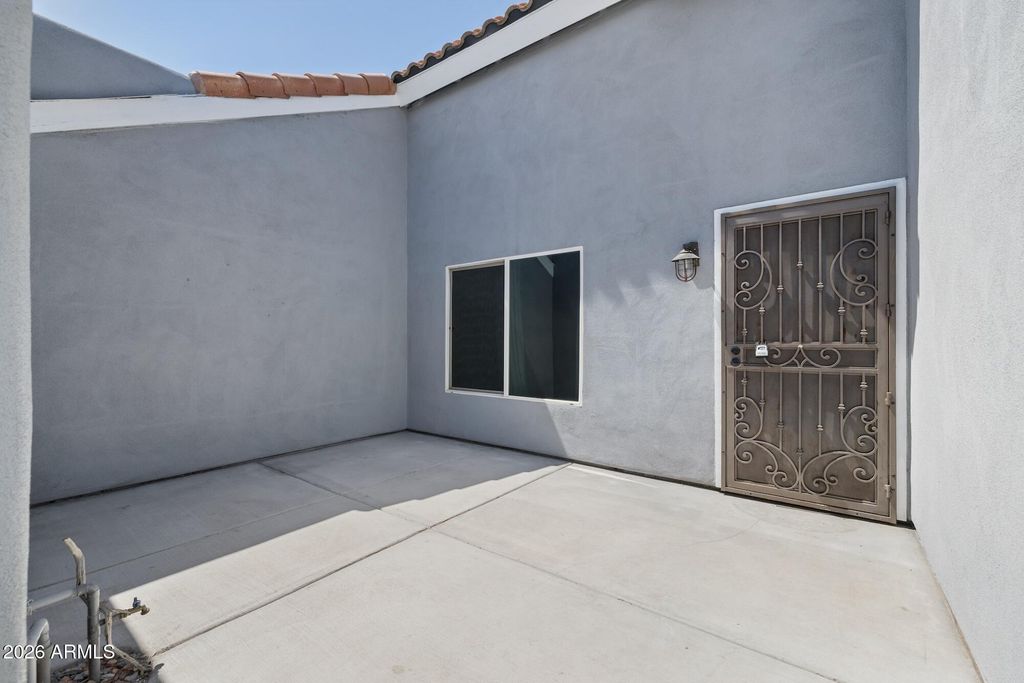 1948 E LOS ARBOLES Drive, Tempe, AZ 85284 — photo 4