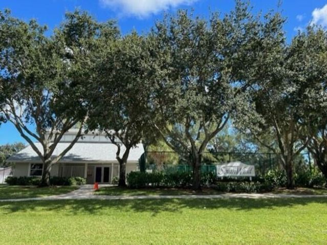 239 Leland Lane, Greenacres, FL 33463