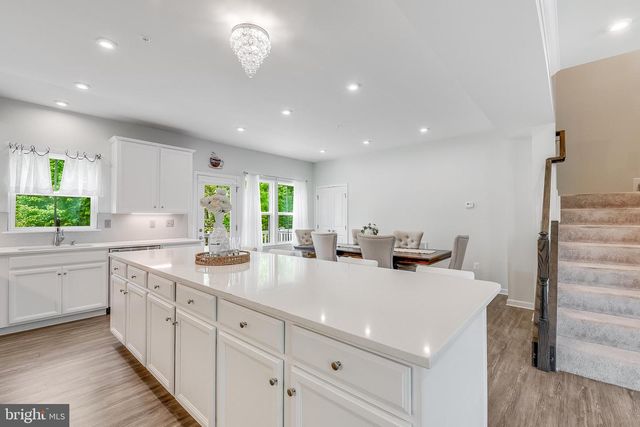 564 KATHERINE AVE, Baltimore, MD 21221