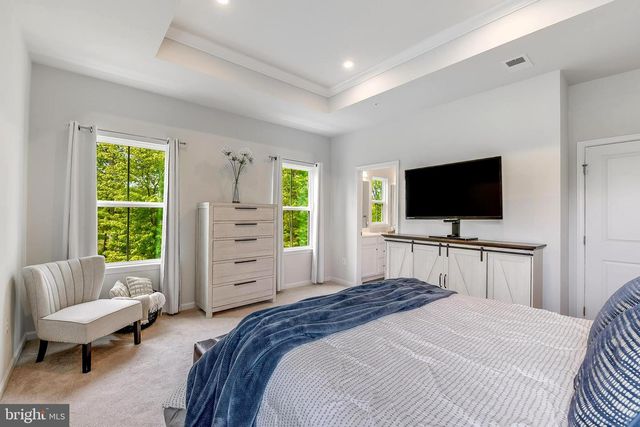 564 KATHERINE AVE, Baltimore, MD 21221