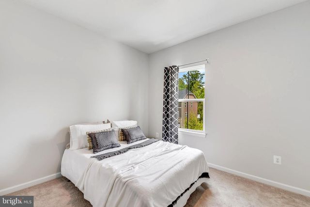 564 KATHERINE AVE, Baltimore, MD 21221