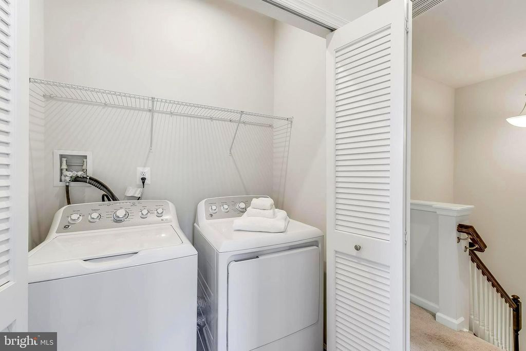 Image 21 of property listing at 564 KATHERINE AVE, Baltimore, MD 21221
